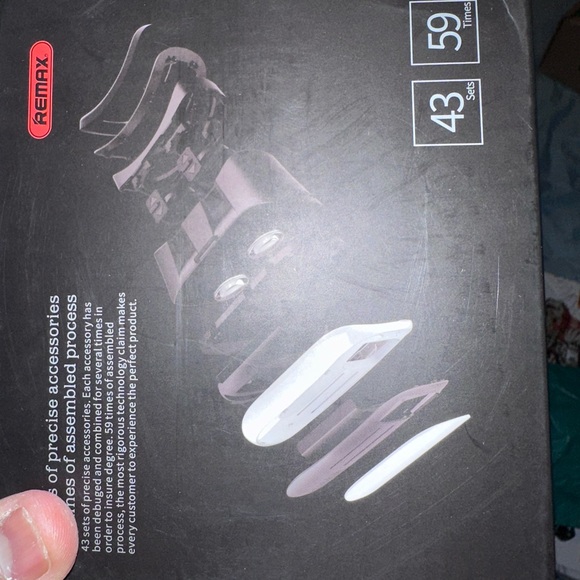 VR HEADSET - Picture 2 of 2